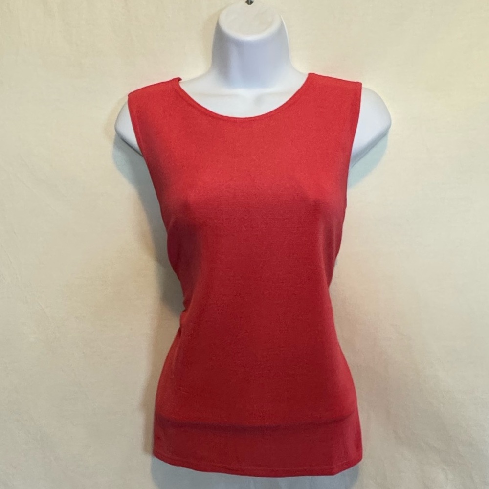 D-151 Dressbarn Red Sleeveless Pullover Lightweight‎ Sweater Size L
